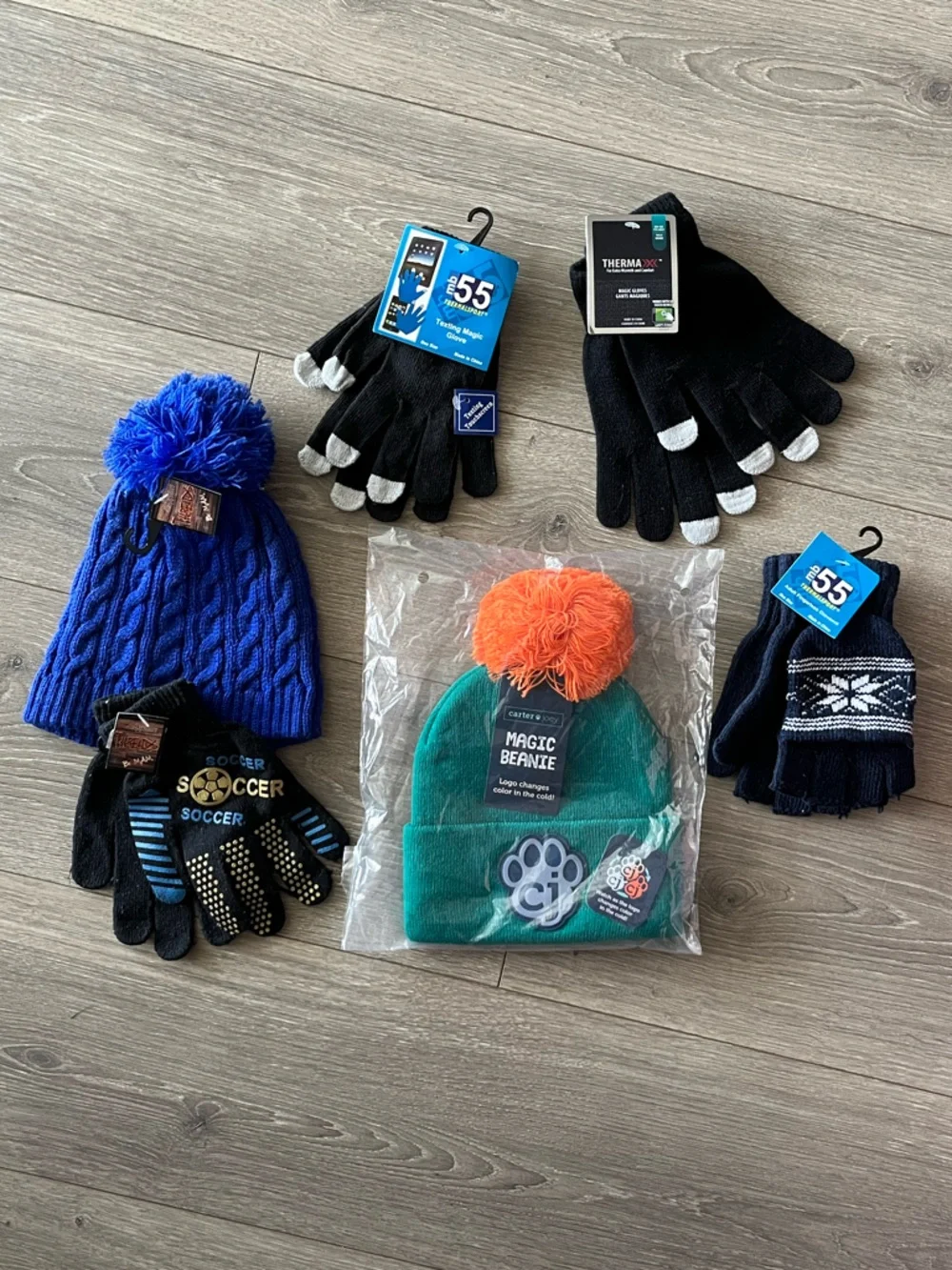 NWT Carter & Joey Magic Beanie, Thermax Magic Gloves, 4 Additional Glove Sets